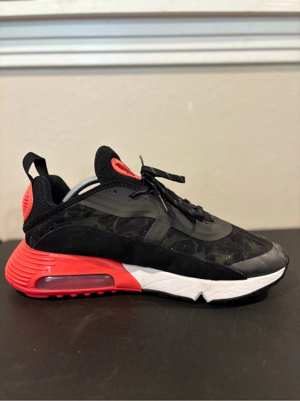 Nike Air Max 2090 Black Red Camo Men’s Size US 11 CU9174-600 - Picture 6 of 11